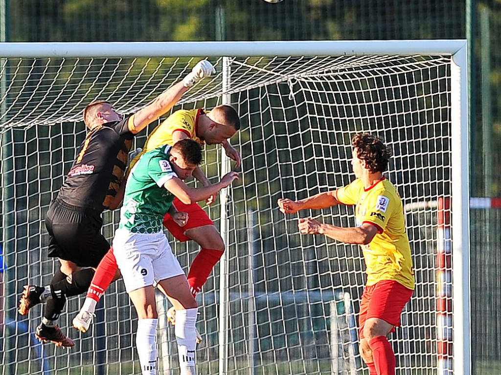 Pierwsza wygrana Mławianki. Cudne okienko Hrebena