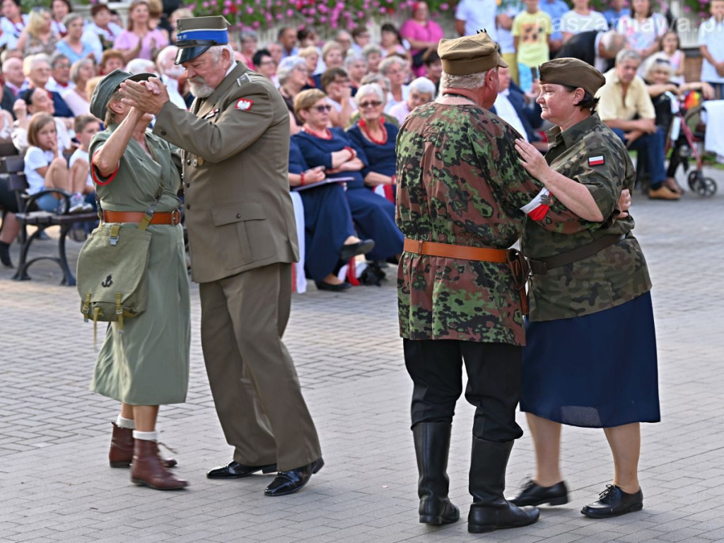 Festiwal Piosenki Żołnierskiej i Patriotycznej w Mławie [ZDJĘCIA i FILMY]
