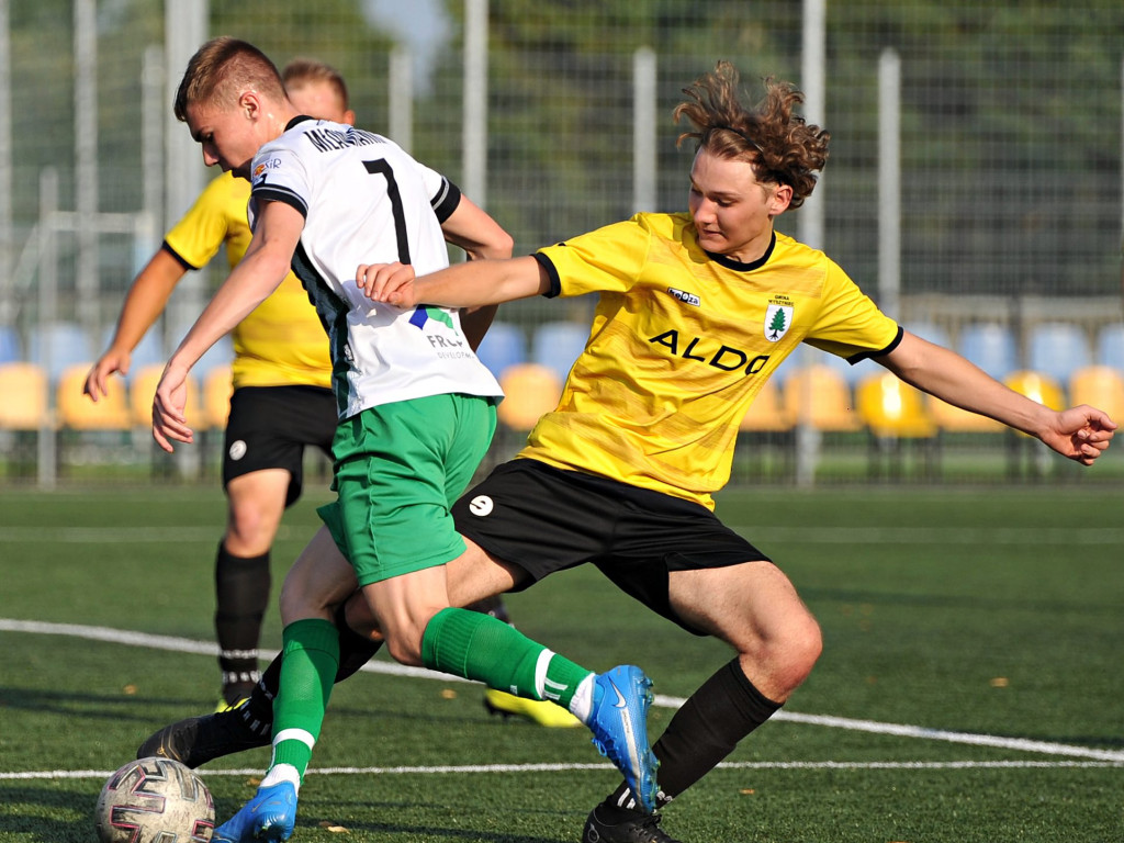 Imponująca inaguracja rezerw. W niedzielę derby