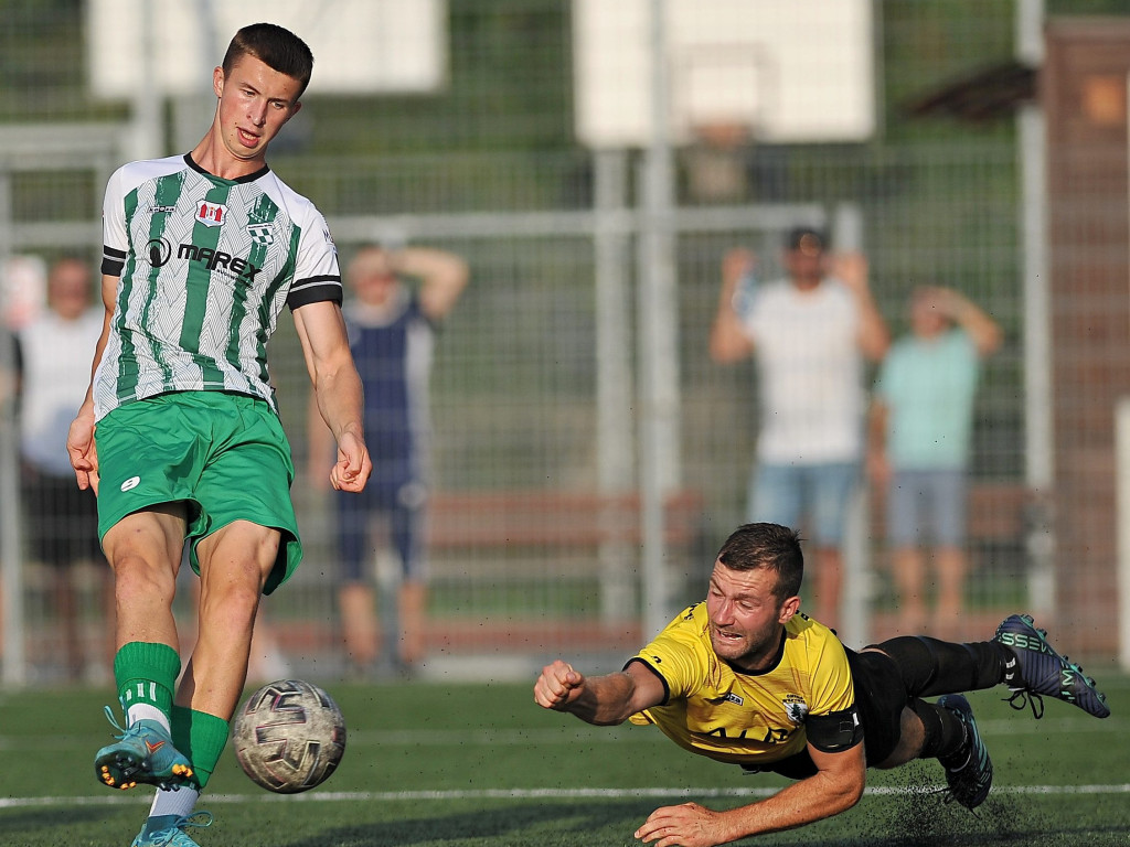 Imponująca inaguracja rezerw. W niedzielę derby