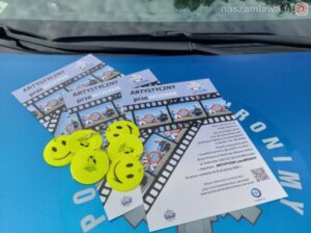 Policjanci uczą zasad bezpieczeństwa