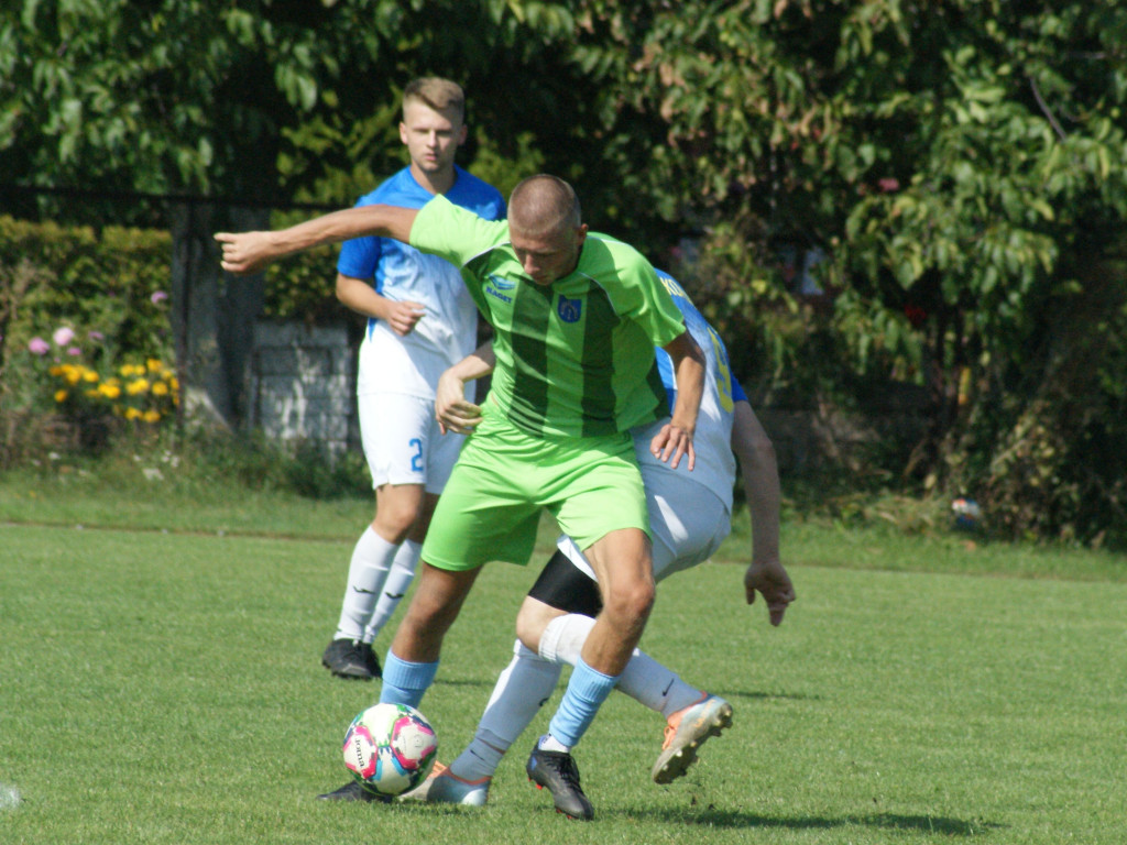 Derby na remis i na czerwono. Tamka gromi