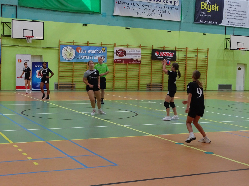 Pod siatką i pod bramką. Mławski Turniej Gier Zespołowych