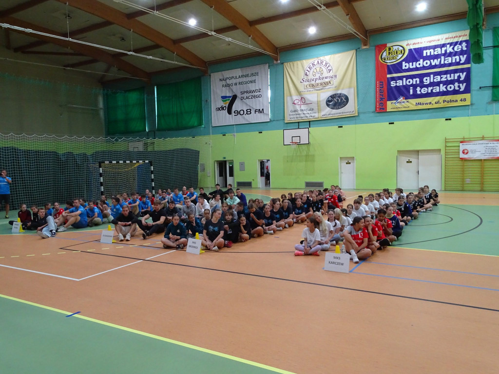 Pod siatką i pod bramką. Mławski Turniej Gier Zespołowych