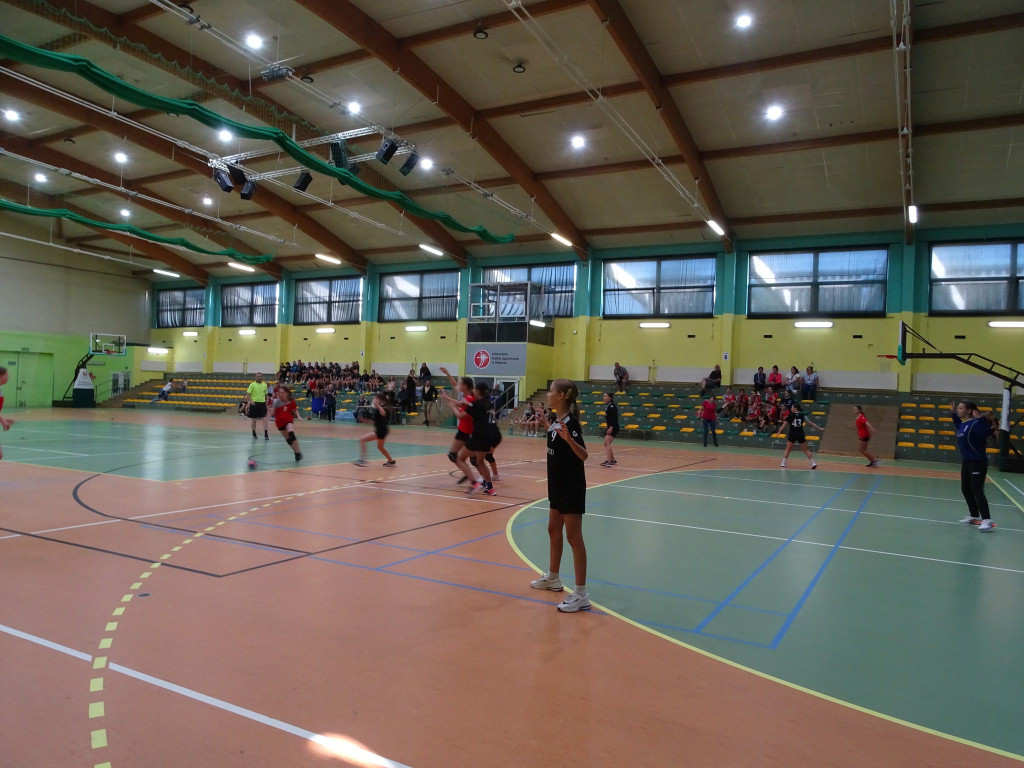 Pod siatką i pod bramką. Mławski Turniej Gier Zespołowych