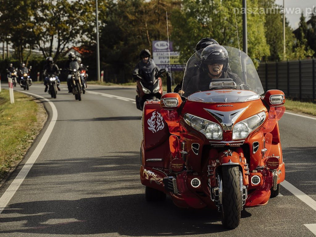 Z Mławy wyjechało prawie 80 motocykli [ZDJĘCIA]