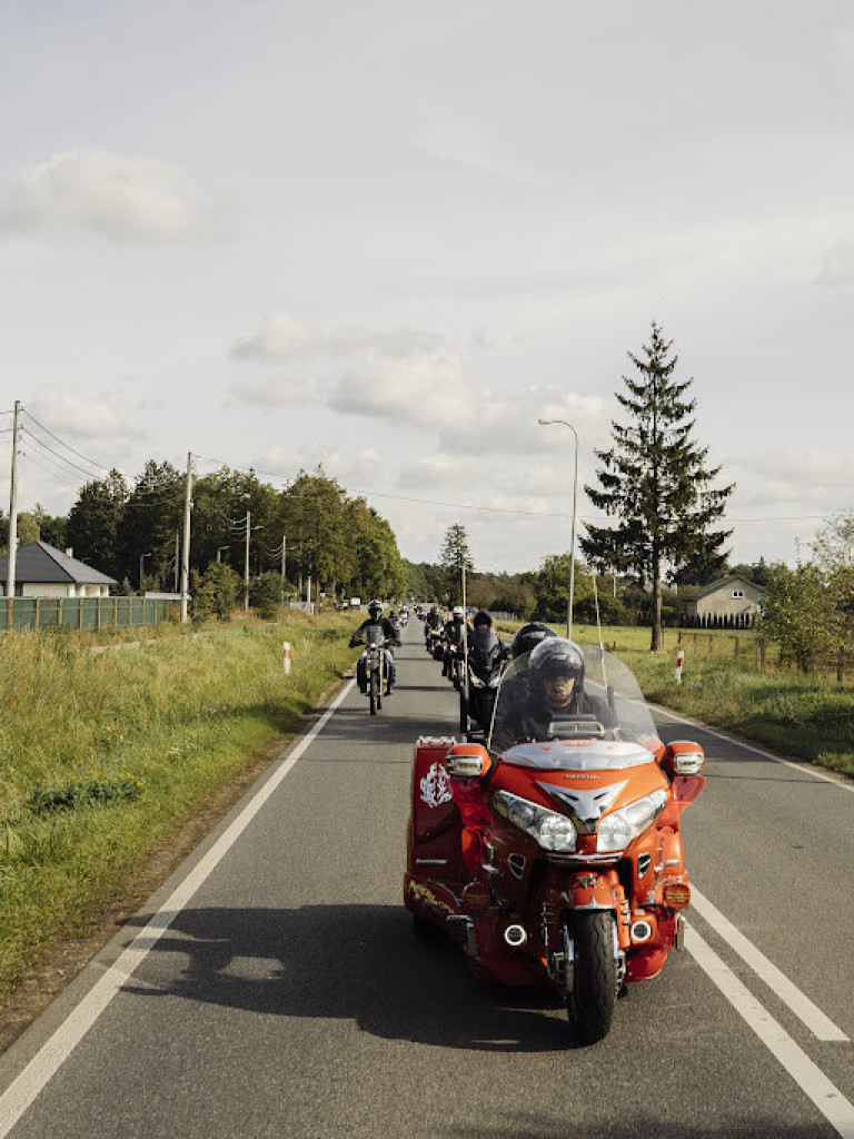 Z Mławy wyjechało prawie 80 motocykli [ZDJĘCIA]