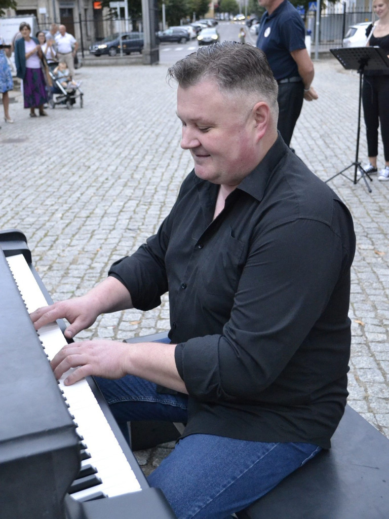 Wciąż stoi! Można zagrać