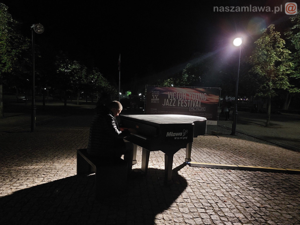 Wciąż stoi! Można zagrać