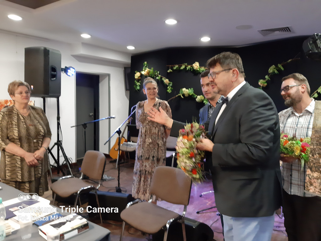 Noc Poetów w Mławie. Niezwykła uczta duchowa [NASZA RELACJA]