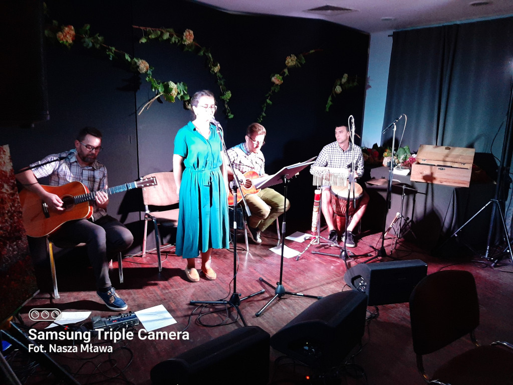 Noc Poetów w Mławie. Niezwykła uczta duchowa [NASZA RELACJA]