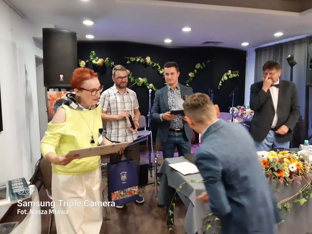 Noc Poetów w Mławie. Niezwykła uczta duchowa [NASZA RELACJA]