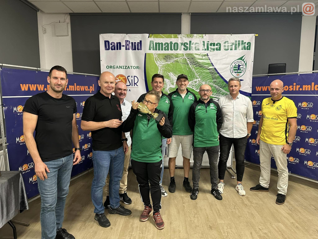 Warriors z mistrzostwem. Głowacki z koroną