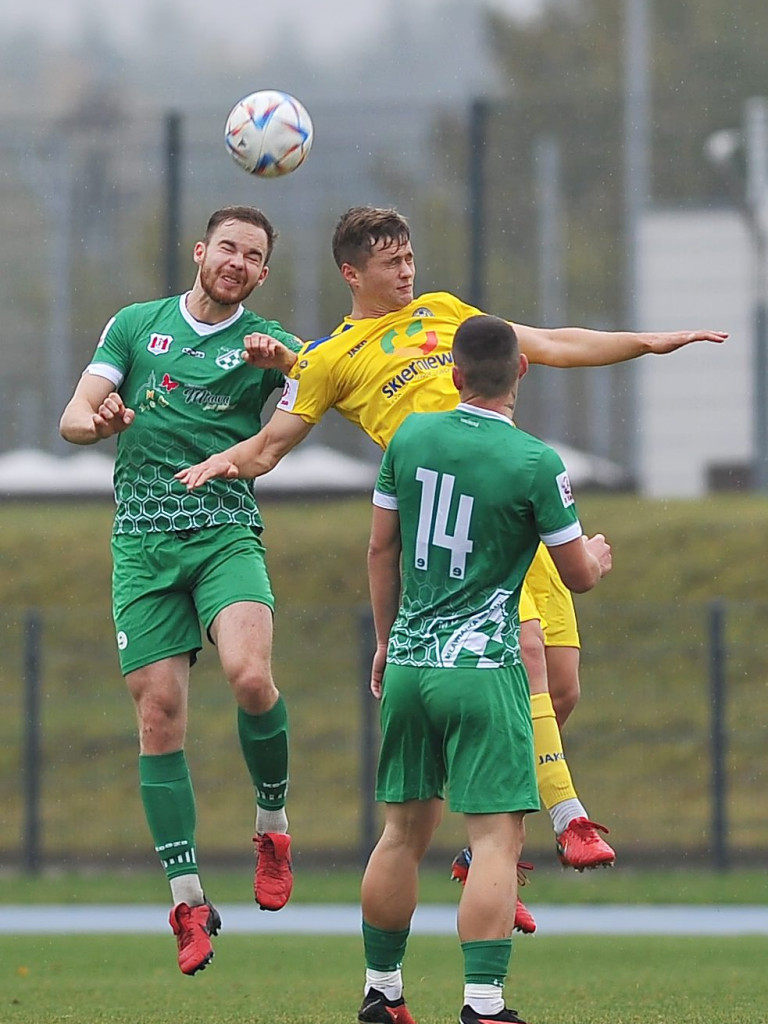 Kolejne punkty uciekły. Gol kapitana to mało