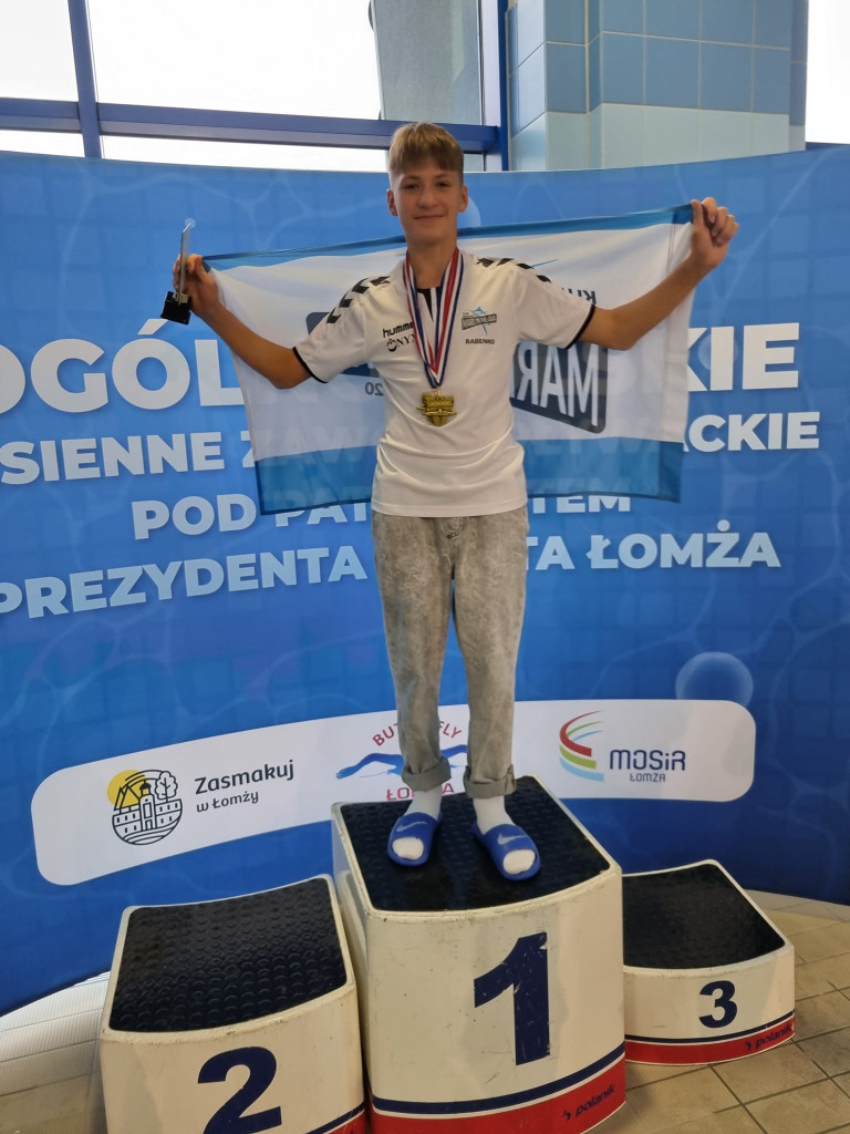 Łomżyńska próba pływaków. Medal gonił medal