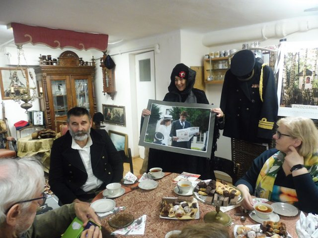 Ocalić od zapomnienia. Nauczyciele w Izbie Pamięci GRHLC Mława