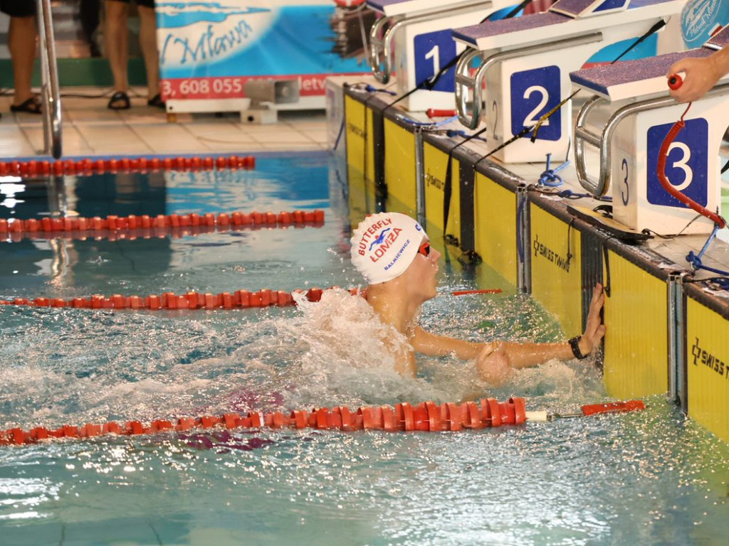 Mława dla pływania. Triumf G-8 Bielany