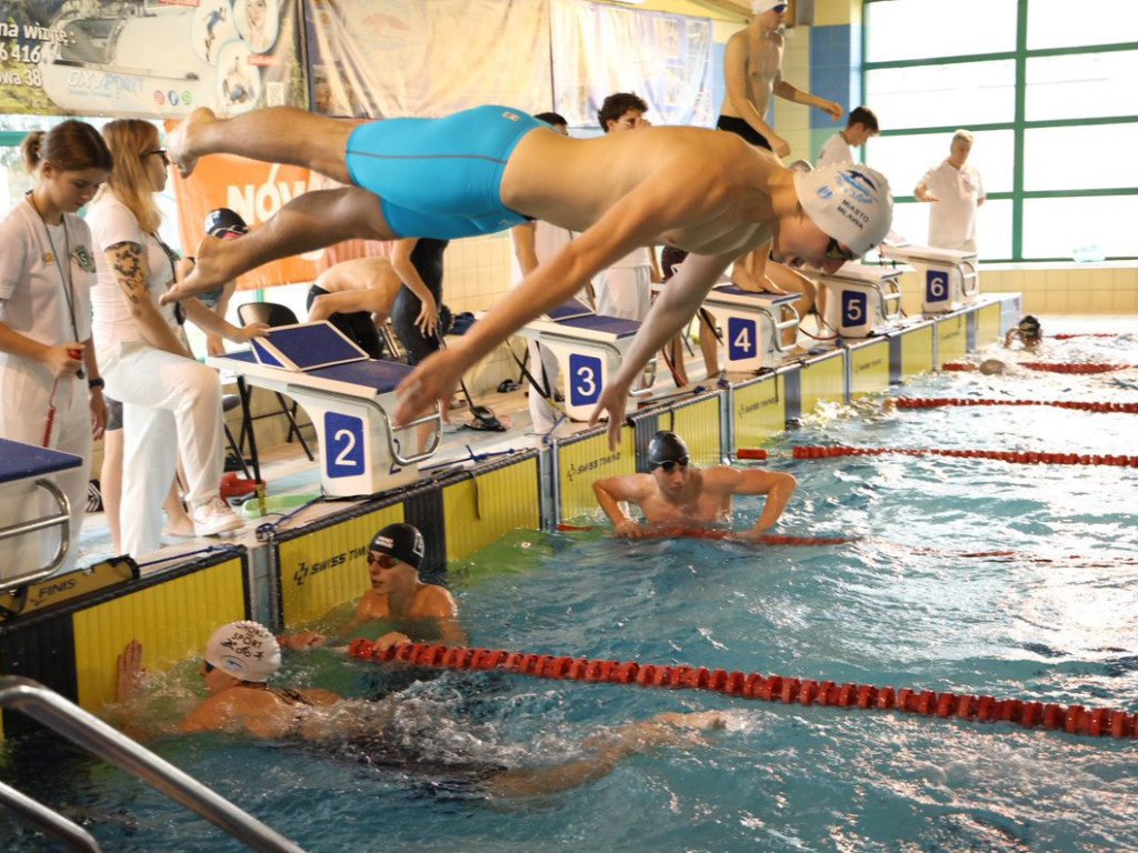 Mława dla pływania. Triumf G-8 Bielany