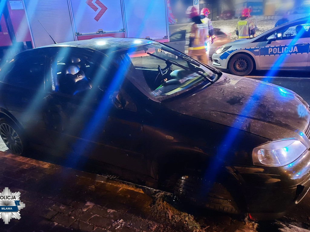 Ekstremalna jazda pijanych cudzoziemców w Mławie [ZDJĘCIA]