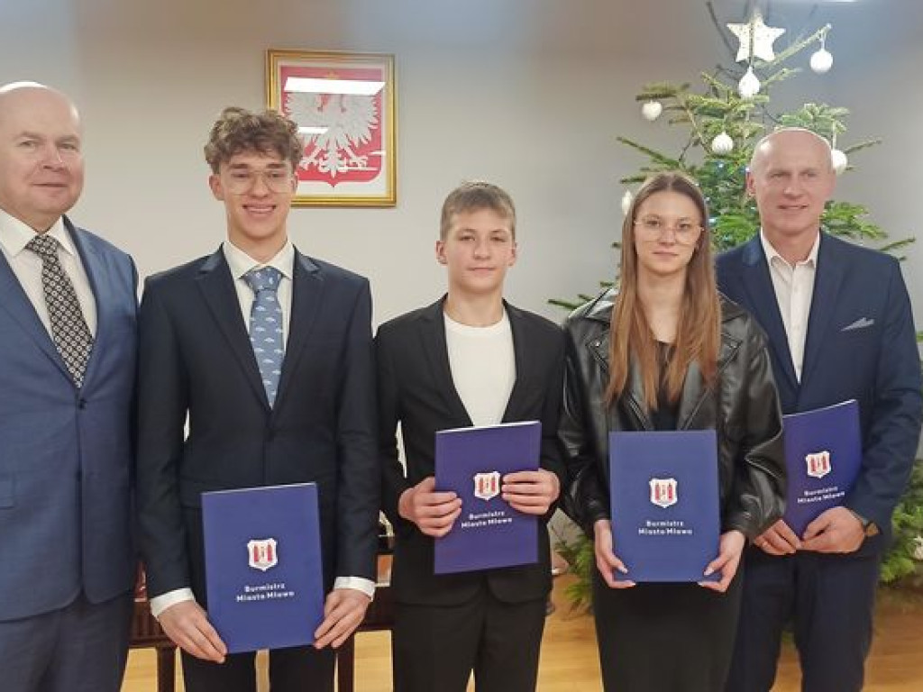 Nagrodzeni uczniowie, trenerzy i zawodnicy