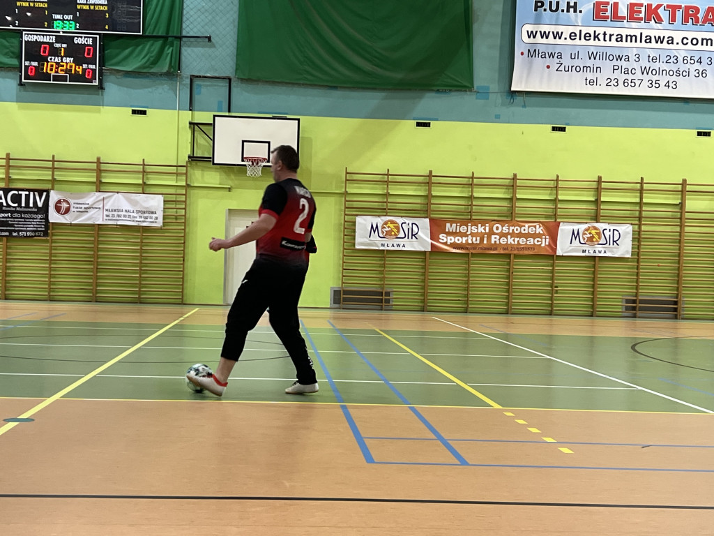 Somsiady coraz bliżej. Gołębiewski wart szóstki