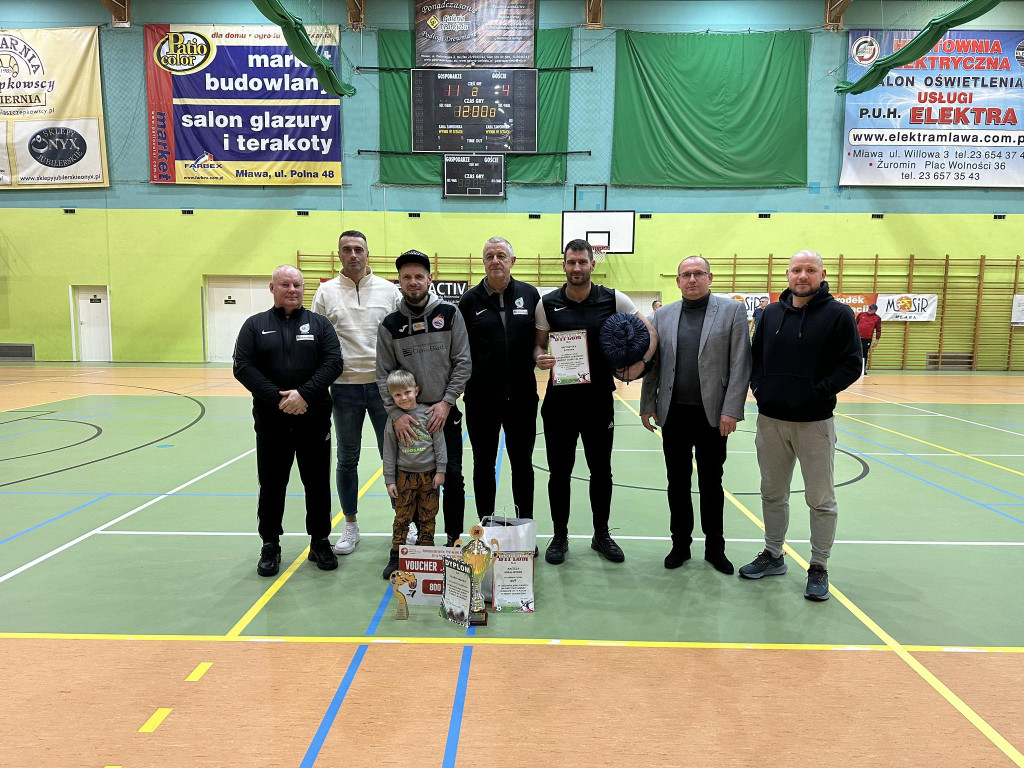 Puchar dla Żuromina, korona dla Charzyńskiego. Rogalski MVP