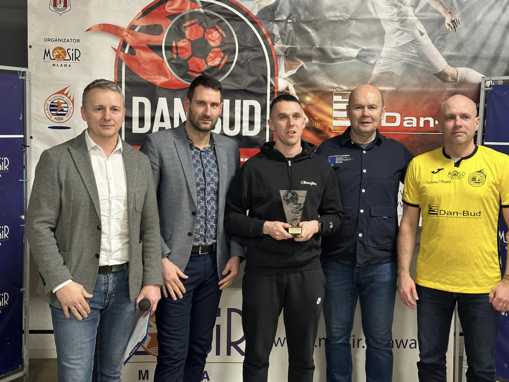 Mistrzowie z dubletem. Bartkowski MVP