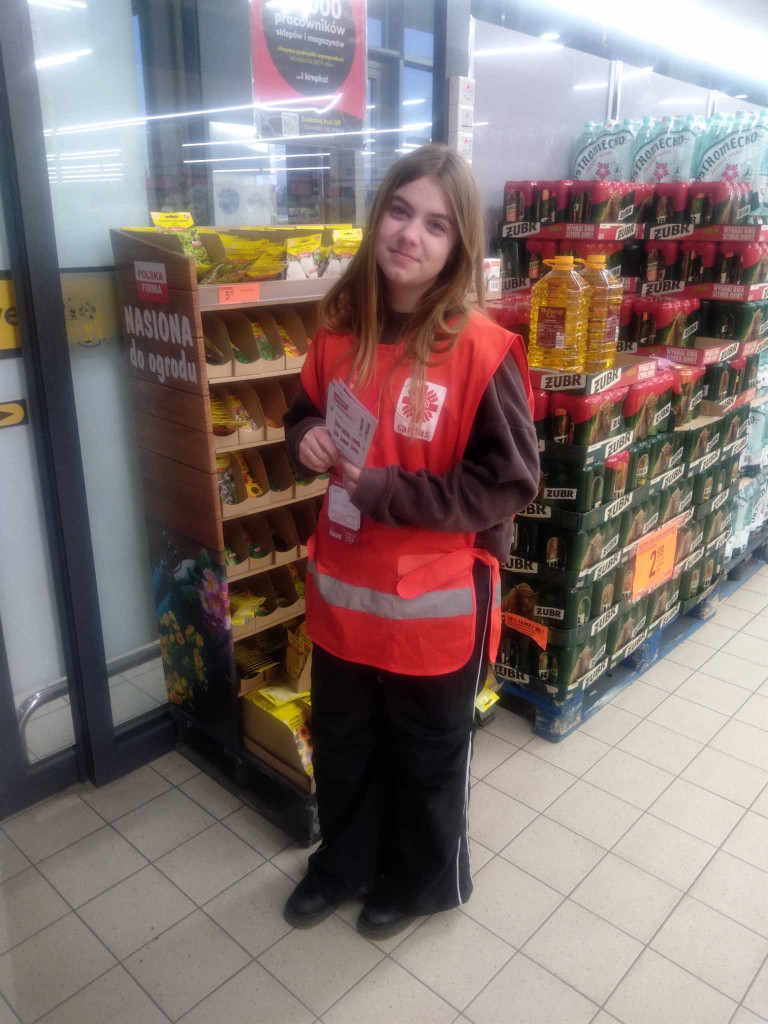 Trwa zbiórka żywności dla potrzebujących