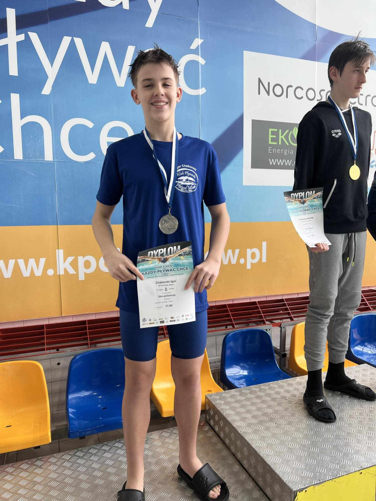 Marlin i Płetwal na starcie. Każdy pływać chce