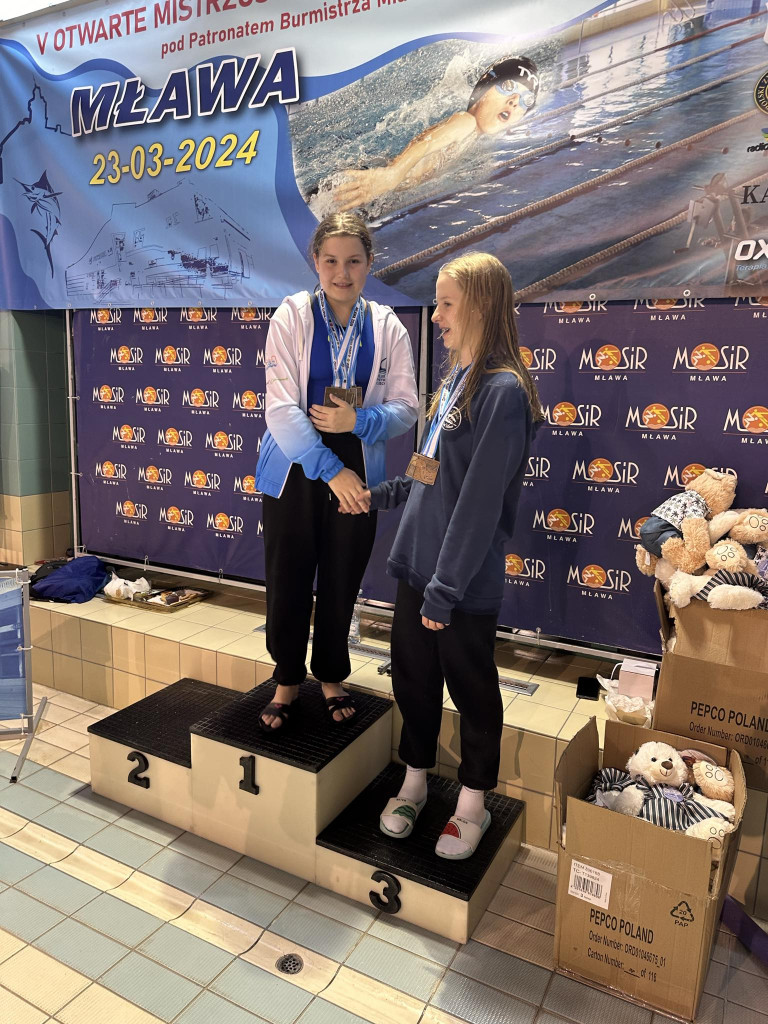 Błysk pływaków na mistrzostwach. Medal gonił medal