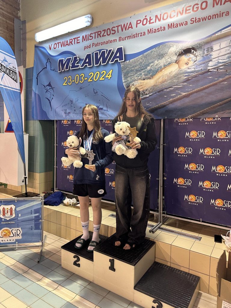 Błysk pływaków na mistrzostwach. Medal gonił medal