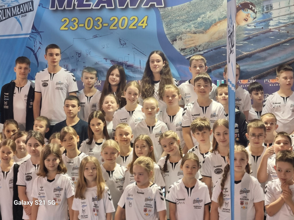 Błysk pływaków na mistrzostwach. Medal gonił medal