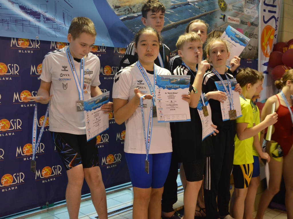 Błysk pływaków na mistrzostwach. Medal gonił medal