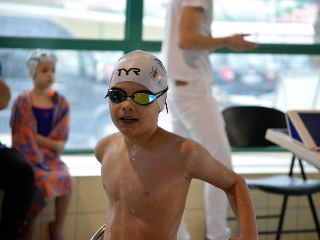 Błysk pływaków na mistrzostwach. Medal gonił medal
