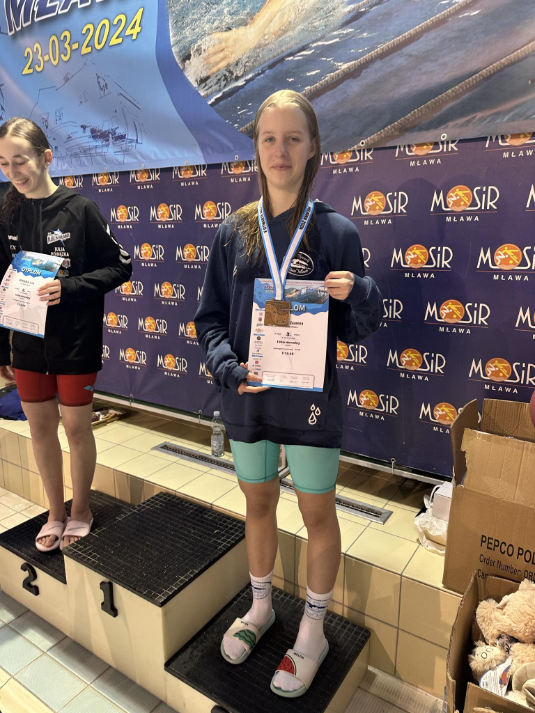 Błysk pływaków na mistrzostwach. Medal gonił medal