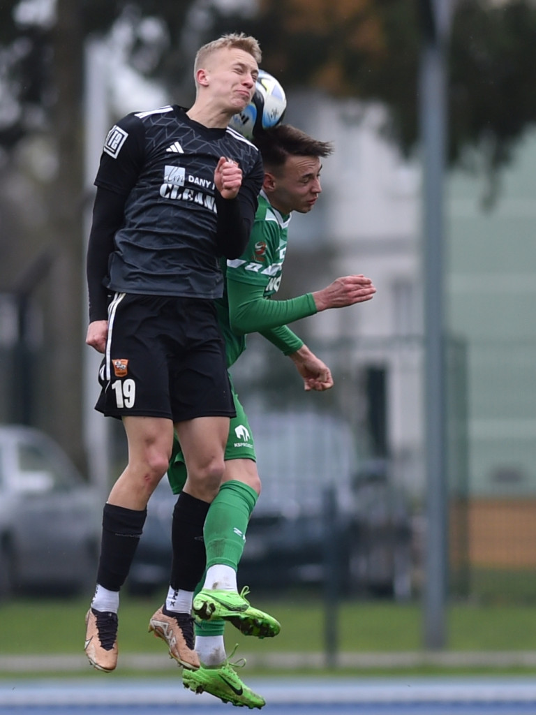 Ważny triumf Mławianki. Piękne przełamanie Odilona