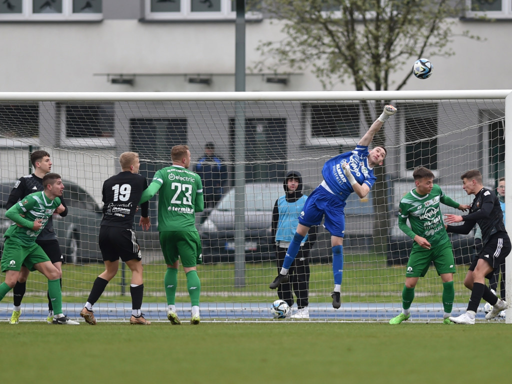 Ważny triumf Mławianki. Piękne przełamanie Odilona