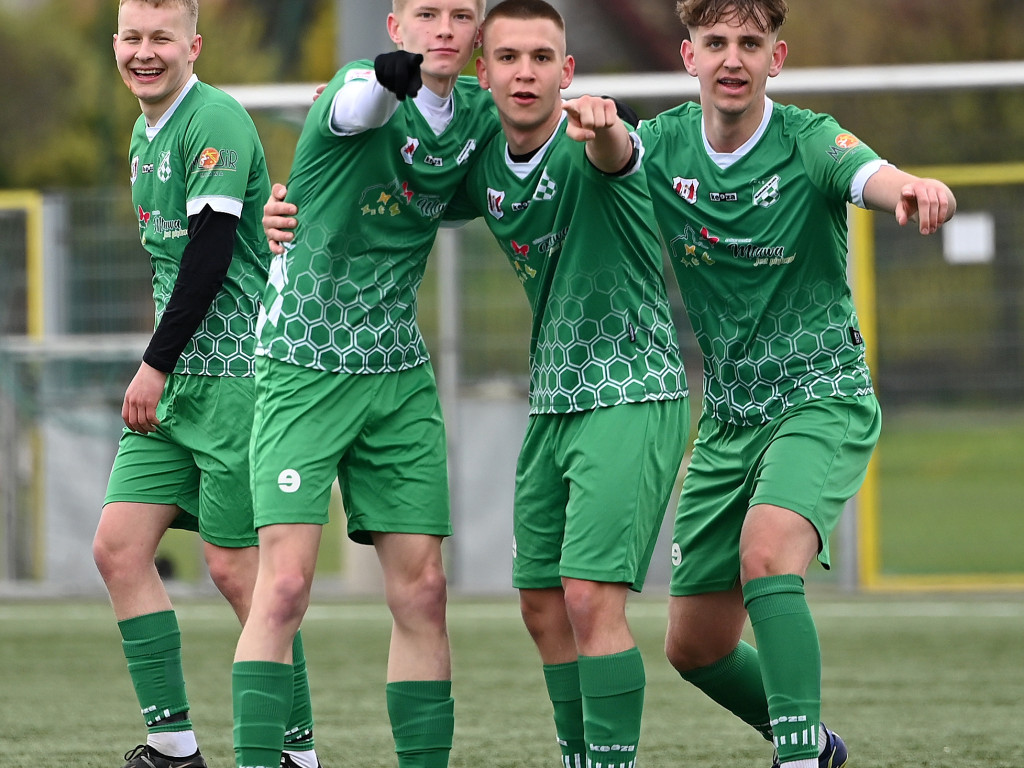 Żak w końcu z wygraną. Siódemka mławskiej dwójki