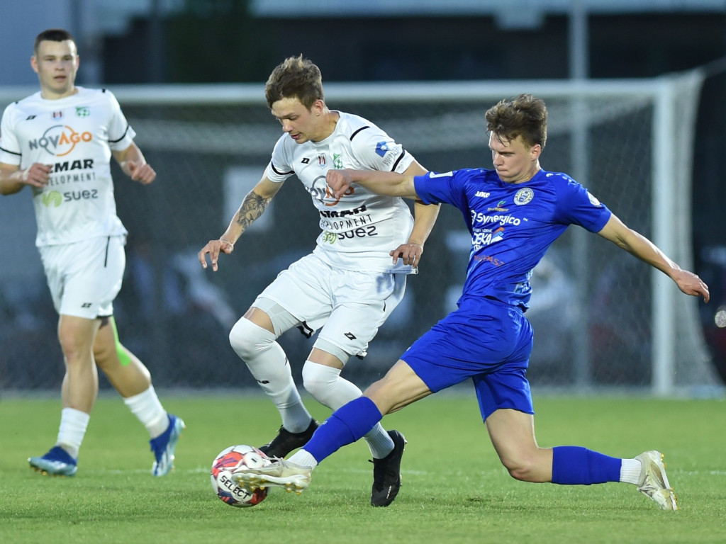 Cenne wyjazdowe oczko. Straty odrobione trzy razy