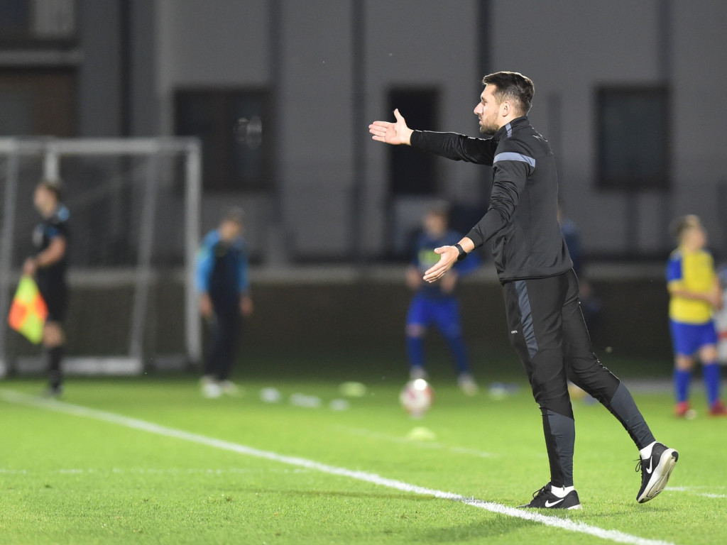 Cenne wyjazdowe oczko. Straty odrobione trzy razy