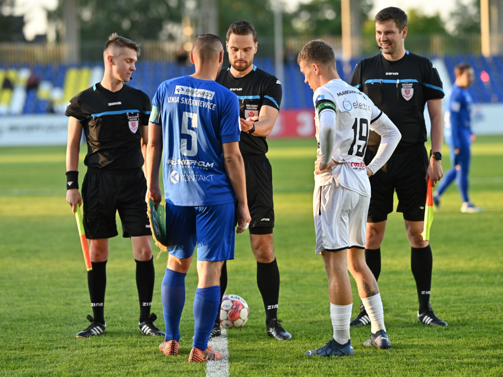 Cenne wyjazdowe oczko. Straty odrobione trzy razy