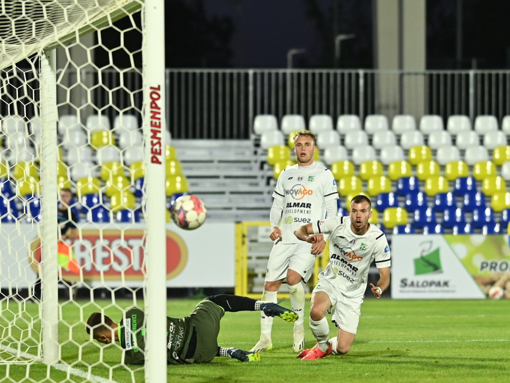 Cenne wyjazdowe oczko. Straty odrobione trzy razy