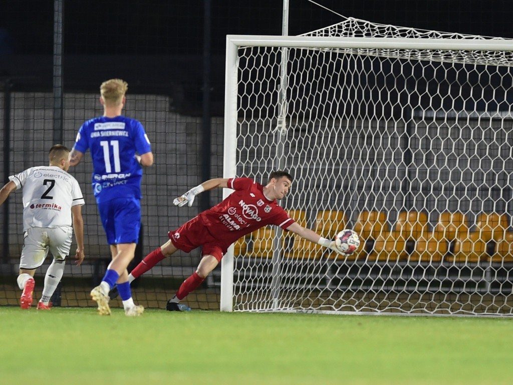 Cenne wyjazdowe oczko. Straty odrobione trzy razy