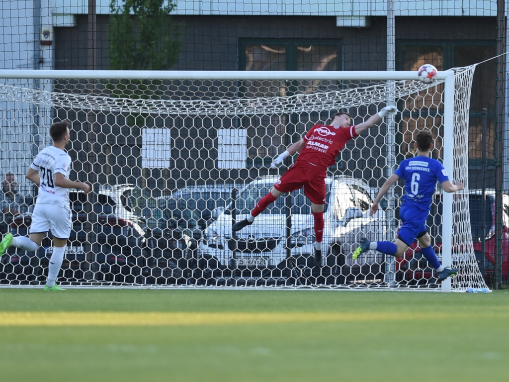 Cenne wyjazdowe oczko. Straty odrobione trzy razy