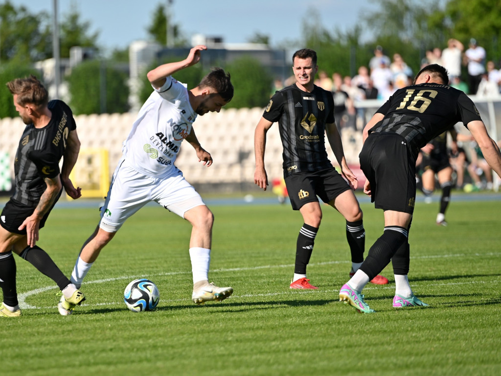 Kolejny przestrzelony karny. Lider za mocny