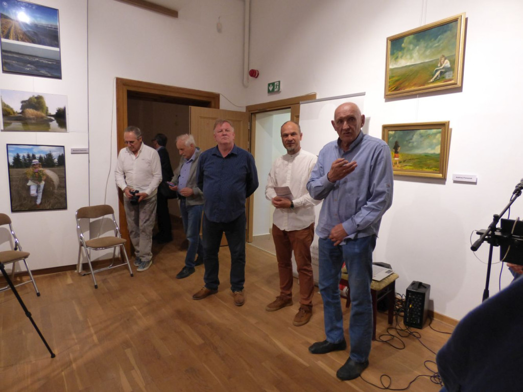Malarze i fotograficy w mławskim muzeum