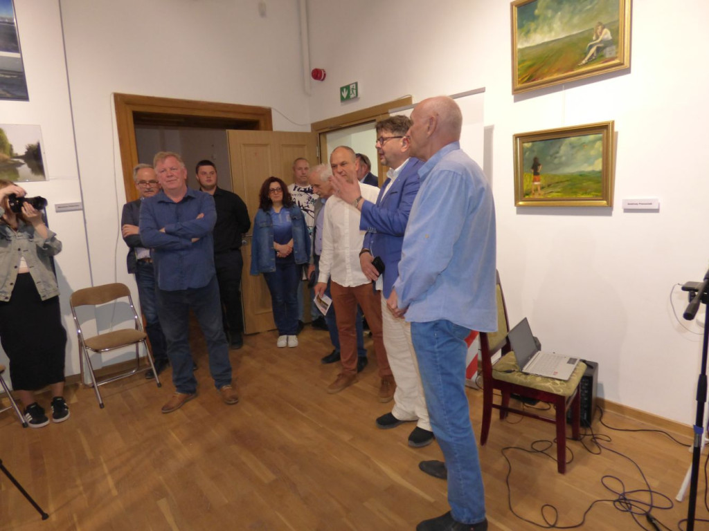 Malarze i fotograficy w mławskim muzeum