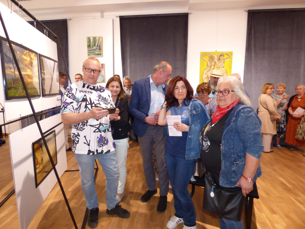 Malarze i fotograficy w mławskim muzeum