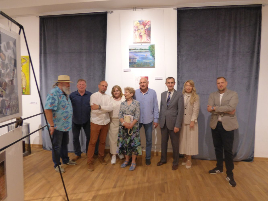 Malarze i fotograficy w mławskim muzeum