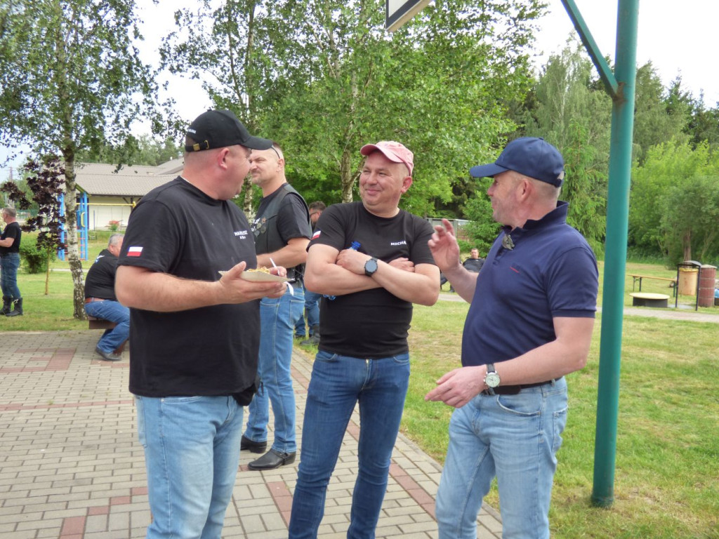 Parada motocykli przez Mławę i piknik [FILM, ZDJĘCIA]